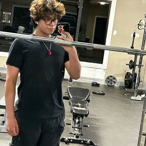 Meet your Posher, Thomas